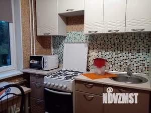 1-к квартира, посуточно, 32м2, 3/5 этаж