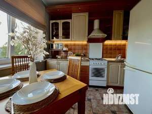 1-к квартира, посуточно, 52м2, 1/1 этаж