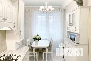 1-к квартира, посуточно, 40м2, 3/7 этаж