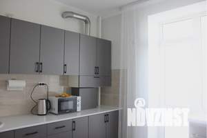1-к квартира, посуточно, 42м2, 1/8 этаж