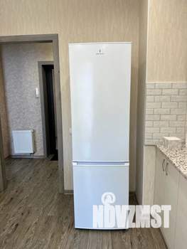 1-к квартира, посуточно, 42м2, 6/9 этаж