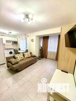 Студия квартира, посуточно, 35м2, 2/4 этаж