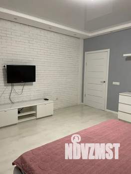 1-к квартира, посуточно, 42м2, 3/15 этаж