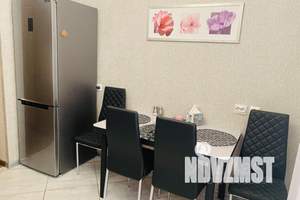 1-к квартира, посуточно, 42м2, 4/10 этаж