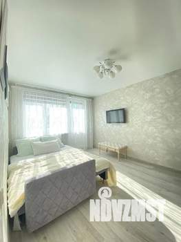 1-к квартира, посуточно, 37м2, 5/9 этаж