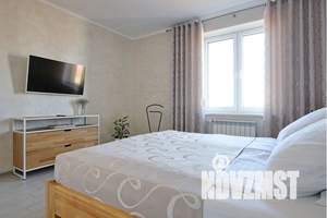 1-к квартира, посуточно, 42м2, 8/8 этаж