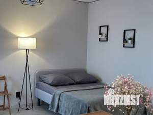 Студия квартира, посуточно, 43м2, 9/9 этаж