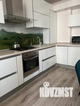 2-к квартира, посуточно, 66м2, 8/10 этаж