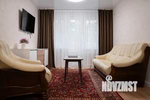 3-к квартира, посуточно, 58м2, 2/5 этаж