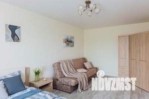 1-к квартира, посуточно, 42м2, 7/10 этаж