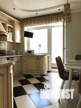 2-к квартира, посуточно, 62м2, 1/1 этаж