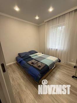 1-к квартира, посуточно, 54м2, 1/1 этаж