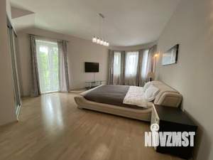 3-к квартира, посуточно, 150м2, 1/1 этаж