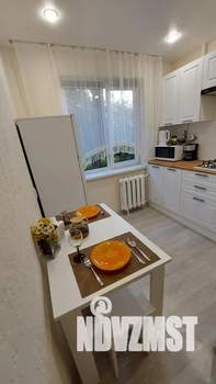 2-к квартира, посуточно, 44м2, 1/5 этаж