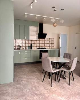 3-к квартира, на длительный срок, 80м2, 1/9 этаж