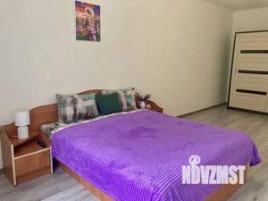 1-к квартира, посуточно, 43м2, 1/3 этаж