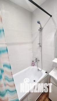 1-к квартира, посуточно, 43м2, 1/18 этаж