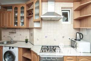 3-к квартира, посуточно, 102м2, 1/1 этаж