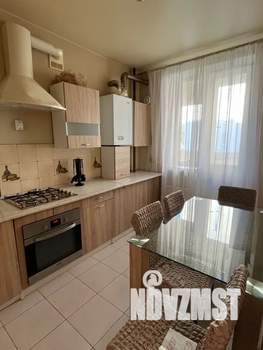 1-к квартира, посуточно, 35м2, 4/8 этаж