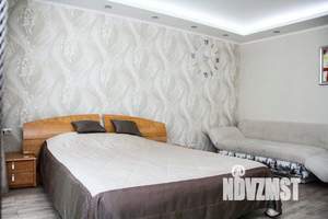 1-к квартира, посуточно, 42м2, 1/1 этаж
