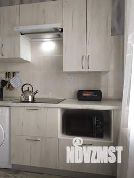 1-к квартира, посуточно, 35м2, 10/16 этаж