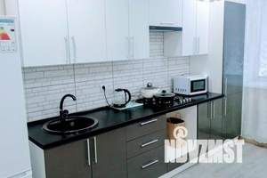 1-к квартира, посуточно, 43м2, 1/10 этаж