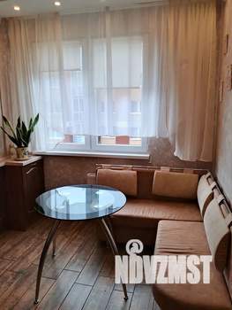1-к квартира, посуточно, 40м2, 2/4 этаж