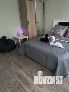 1-к квартира, посуточно, 46м2, 3/10 этаж