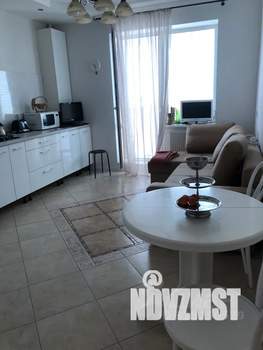 Студия квартира, посуточно, 31м2, 1/8 этаж