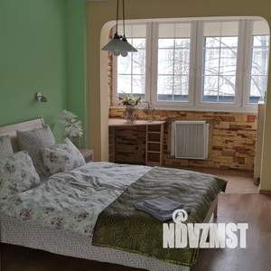 3-к квартира, посуточно, 64м2, 1/1 этаж