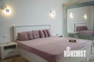 2-к квартира, посуточно, 70м2, 1/1 этаж