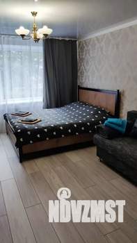 2-к квартира, посуточно, 50м2, 1/5 этаж