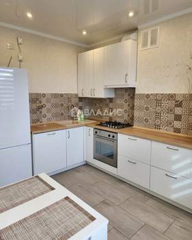 1-к квартира, на длительный срок, 42м2, 4/10 этаж