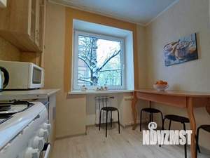 1-к квартира, посуточно, 49м2, 1/1 этаж
