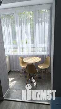 1-к квартира, посуточно, 35м2, 1/10 этаж