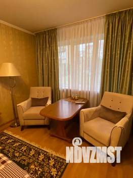 Студия квартира, посуточно, 35м2, 1/4 этаж