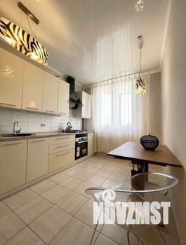 2-к квартира, посуточно, 54м2, 1/1 этаж