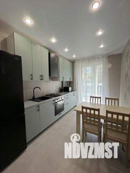 1-к квартира, посуточно, 38м2, 1/1 этаж