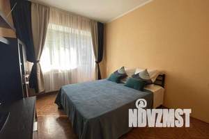 1-к квартира, посуточно, 38м2, 3/5 этаж