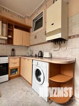 1-к квартира, посуточно, 42м2, 2/4 этаж