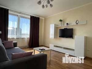 1-к квартира, посуточно, 40м2, 6/9 этаж