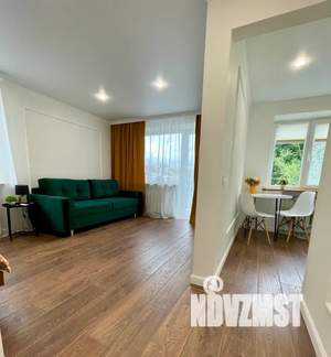 1-к квартира, посуточно, 40м2, 3/5 этаж