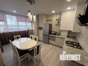 1-к квартира, посуточно, 42м2, 4/10 этаж