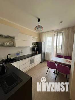 1-к квартира, посуточно, 42м2, 8/17 этаж