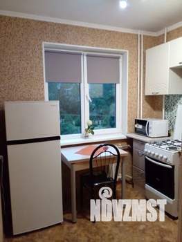 1-к квартира, посуточно, 32м2, 3/5 этаж