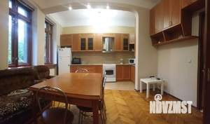 1-к квартира, на длительный срок, 60м2, 1/3 этаж