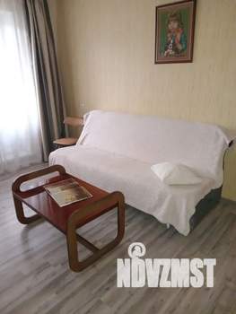 1-к квартира, посуточно, 42м2, 2/9 этаж