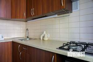 2-к квартира, посуточно, 55м2, 1/1 этаж