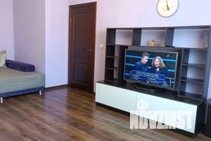 1-к квартира, посуточно, 42м2, 6/9 этаж