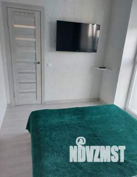 2-к квартира, посуточно, 40м2, 8/10 этаж